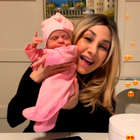 Lana is here! - Picture 4 of 15